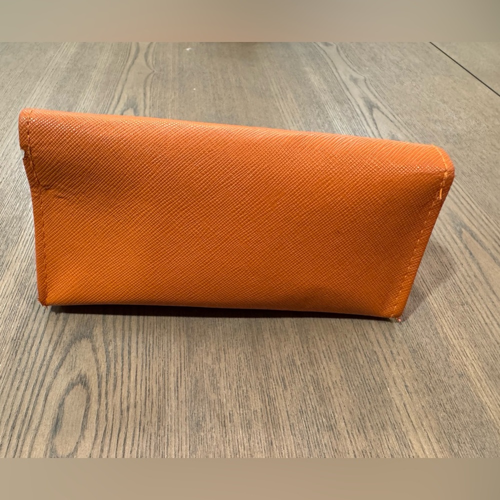Tory Burch Orange Eyeglass Case: Semi Hard: Used - Picture 4 of 9